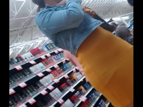 Culito en centro comercial