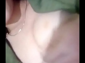 Em rau zalo l&ecirc;n cơn nứng đ&ograve;i show h&agrave;ng